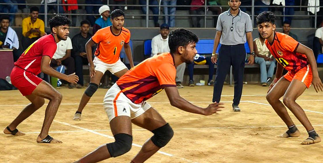 अहमदाबाद में भारत का पहला मैच: इंग्लैंड से पहले सुरजीत-नवीन की कप्तानी, रोटेशन और स्कोरबोर्ड से छिपा सच